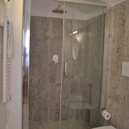 Domo'e Sorres Gasthuis 3*